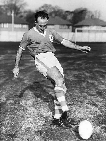 Liverpool full back Ronnie Moran pictured during a training session, August 1959