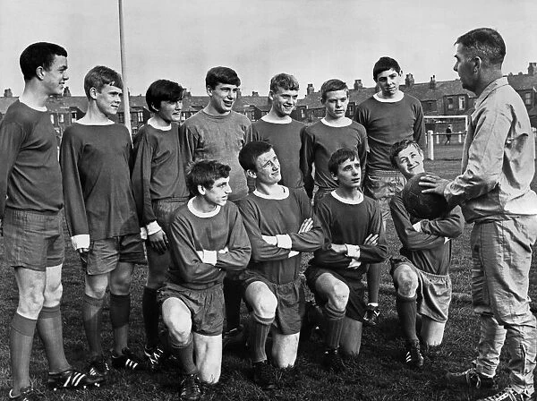 Liverpool Schoolboys football team, last seasons English League Division One match