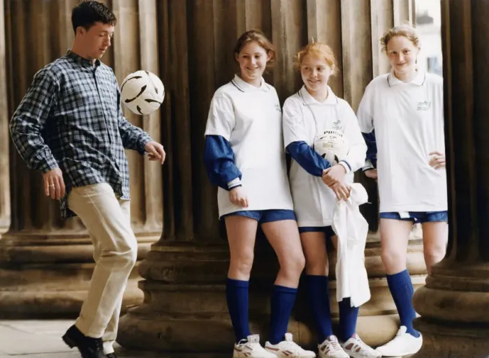 Framed Print : Liverpool striker Robbie Fowler showing off his ball skills at St Georges Hall Framed Print : Liverpool striker Robbie Fowler showing off his ball skills at St Georges Hall
