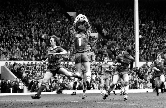 Framed Print : Liverpool v. Chelsea. May 1985 MF21-04-006 The final score was a four three Framed Print : Liverpool v. Chelsea. May 1985 MF21-04-006 The final score was a four three