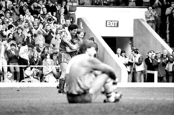 Liverpool v. Chelsea. May 1985 MF21-04-026 The final score was a four three