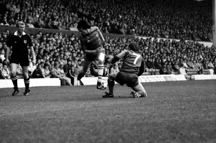 Framed Print : Liverpool v. Chelsea. May 1985 MF21-04-075 The final score was a four three Framed Print : Liverpool v. Chelsea. May 1985 MF21-04-075 The final score was a four three