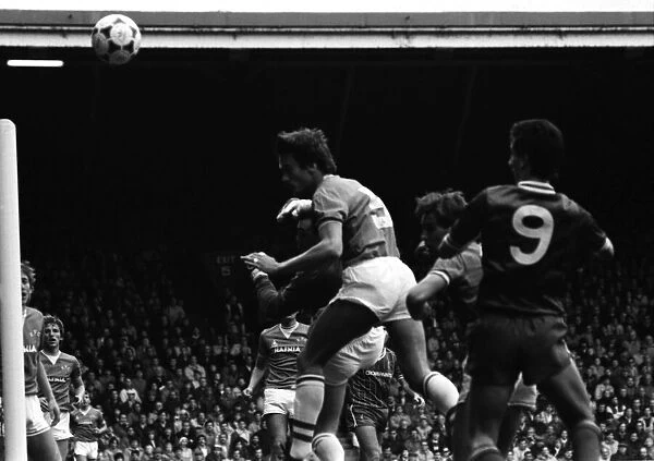 Liverpool v. Everton. October 1984 MF18-04-020 The final score was a one nil