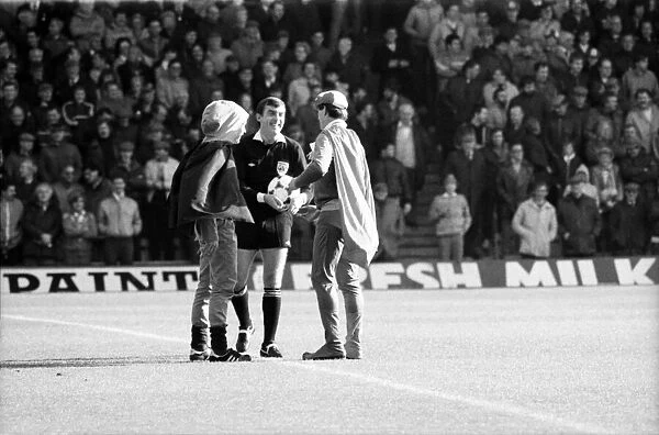Liverpool v. Everton. October 1984 MF18-04-028 The final score was a one nil