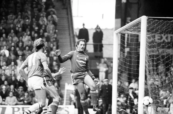 Liverpool v. Everton. October 1984 MF18-04-034 The final score was a one nil