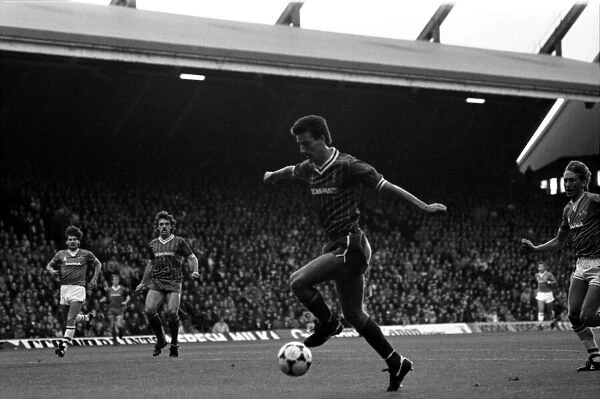 Liverpool v. Everton. October 1984 MF18-04-046 The final score was a one nil