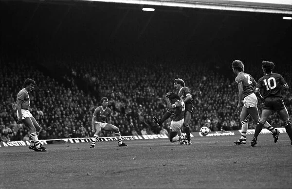 Liverpool v. Everton. October 1984 MF18-04-048 The final score was a one nil