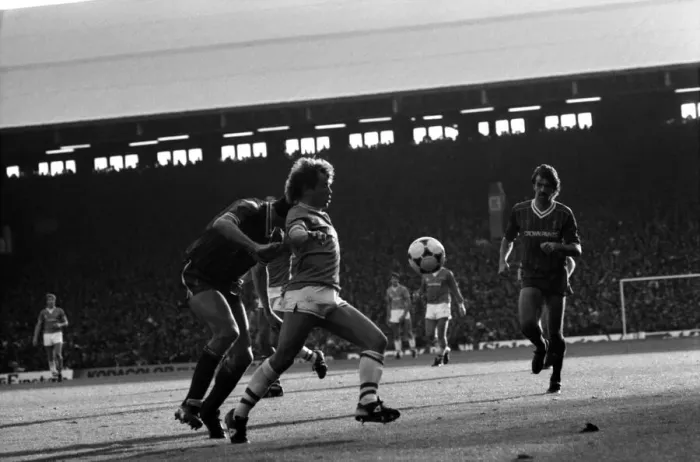 Framed Print : Liverpool v. Everton. October 1984 MF18-04-075 The final score was a one nil Framed Print : Liverpool v. Everton. October 1984 MF18-04-075 The final score was a one nil