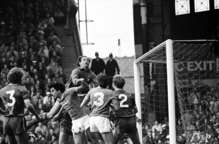Framed Print : Liverpool v. Everton. October 1984 MF18-04-092 The final score was a one nil Framed Print : Liverpool v. Everton. October 1984 MF18-04-092 The final score was a one nil