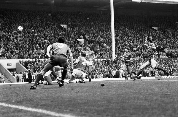 Liverpool v. Everton. October 1984 MF18-04-101 The final score was a one nil