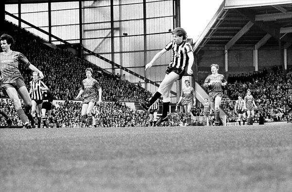 Liverpool v. Newcastle. April 1985 MF21-02 The final score was a Three one victory