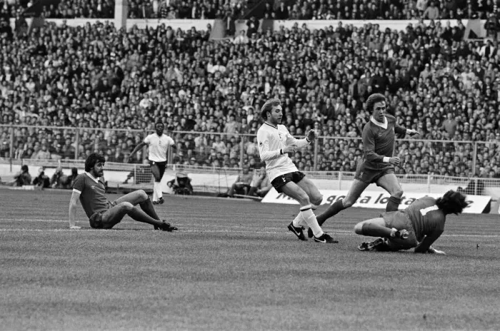 Framed Print : Liverpool v Tottenham Hotspur, Football League Cup Final at Wembley Stadium Framed Print : Liverpool v Tottenham Hotspur, Football League Cup Final at Wembley Stadium