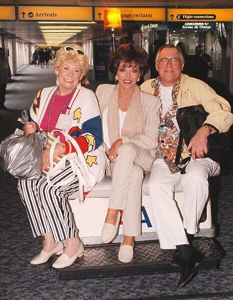 Liz Dawn and Bill Tarmey and Joan Collins September 1997 when they were filming