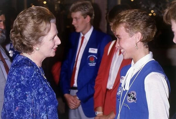 Liz McColgan talking to Margaret Thatcher July 1986