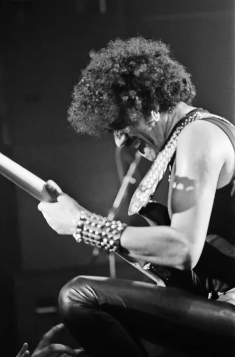 Framed Print : Thin Lizzy, Rock Group, perform at The Apollo, Coventry, Warwickshire in December 1981