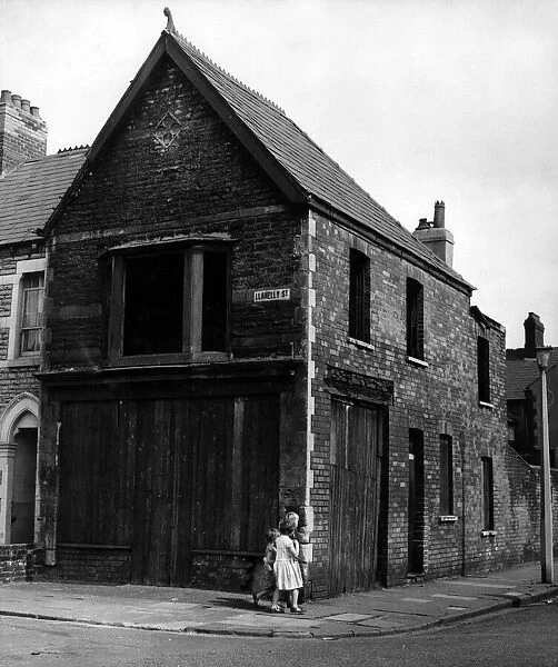 Llannelly Street, Splott, Cardiff. July 1965