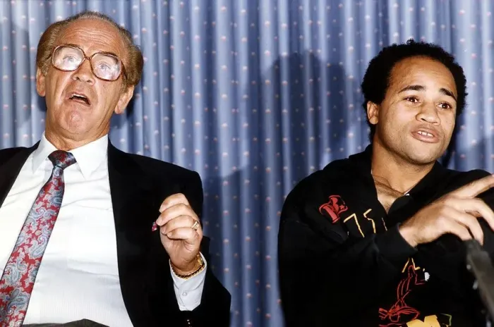Framed Print : Lloyd Honeyghan Boxer with Manager Mickey Duff at a Press Conference Framed Print : Lloyd Honeyghan Boxer with Manager Mickey Duff at a Press Conference