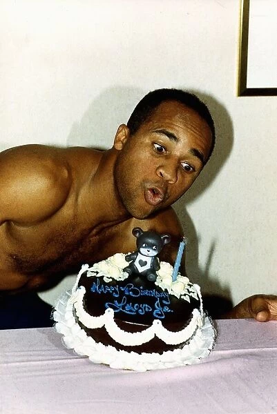LLoyd Honeyghan Boxing Blowing out candles on cake