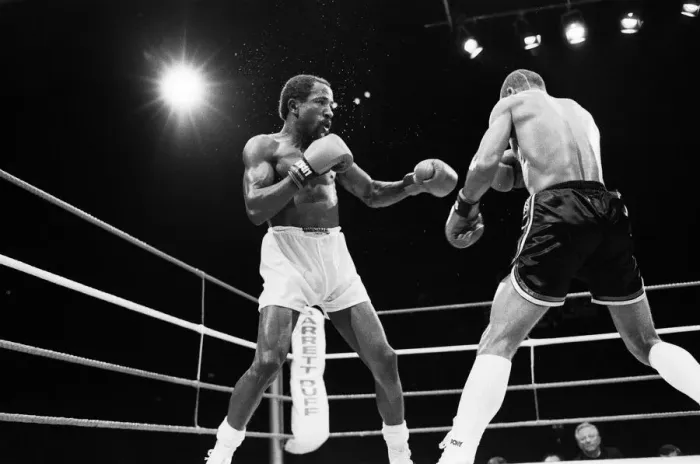 Framed Print : Lloyd Honeyghan vs Horace Shufford. Wembley Arena, London, England