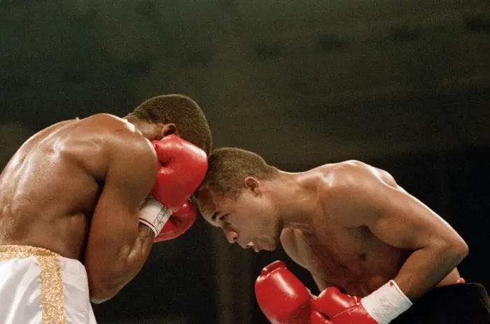 Framed Print : Lloyd Honeyghan vs Marlon Starling for the WBC Welterweight title Framed Print : Lloyd Honeyghan vs Marlon Starling for the WBC Welterweight title