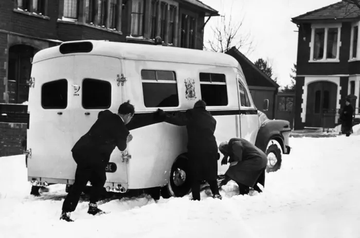 Framed Print : Local residents help to get an ambulance started in Windermere Avenue Framed Print : Local residents help to get an ambulance started in Windermere Avenue