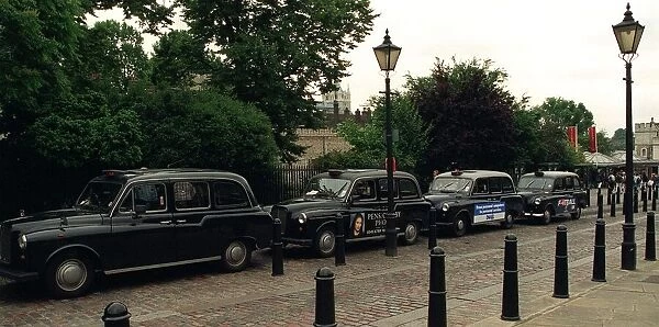 London Black Cab in Taxi Rank at the Tower of London July 1996