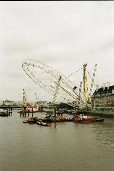 Framed Print : THE LONDON EYE MILLENNIUM FERRIS WHEEL October 1999 - 9 Framed Print : THE LONDON EYE MILLENNIUM FERRIS WHEEL October 1999 - 9