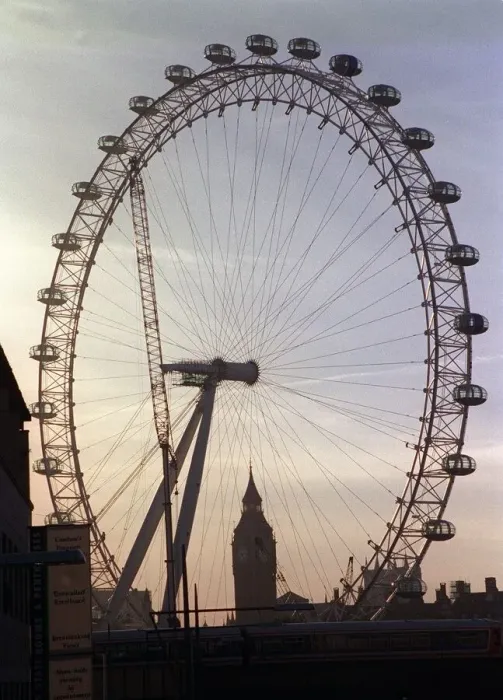 Framed Print : The London Eye Millennium Wheel from Waterloo bridge November 1999