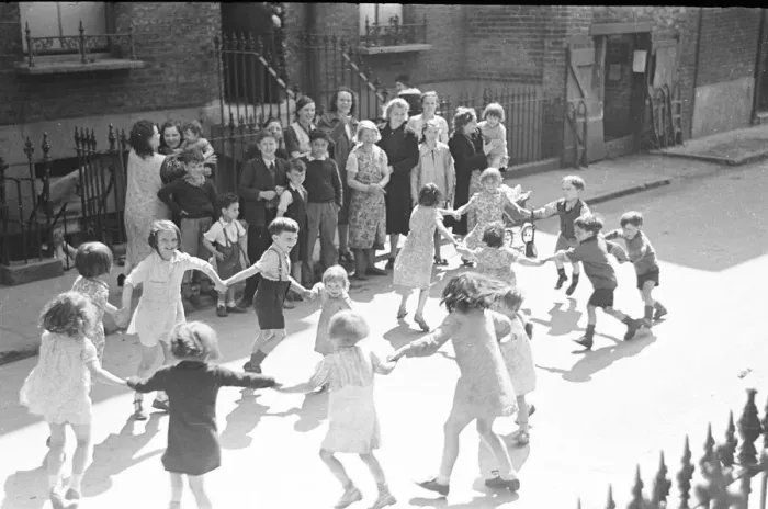 Framed Print : London Kids, children seen here playing in the street during the spring of 1941 Circa May