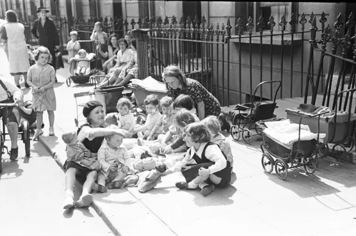Framed Print : London Kids, children seen here playing in the street during the spring of 1941 Circa May Framed Print : London Kids, children seen here playing in the street during the spring of 1941 Circa May