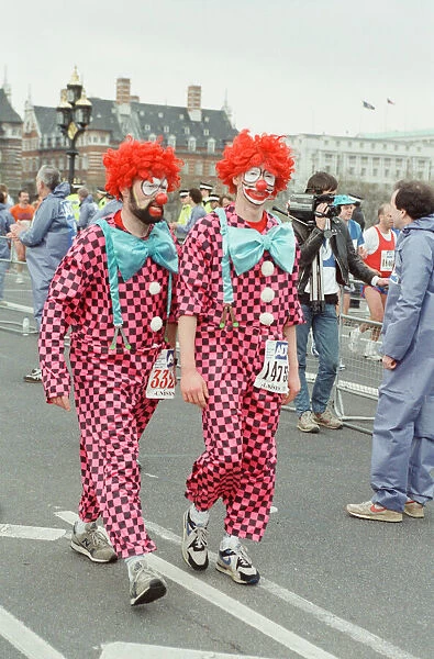 The London Marathon - 1991 Runners in fancy dress run over Westminster Bridge