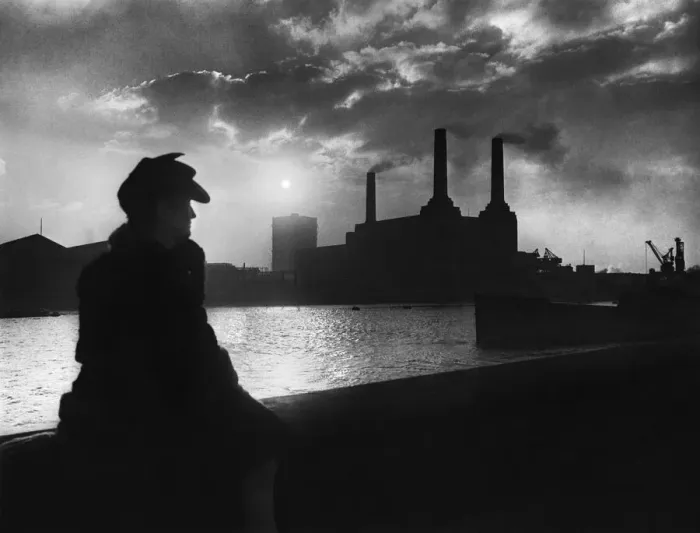 Framed Print : London Scenes Places 1945-1950 Battersea Power Station Post-War rebuilding of Framed Print : London Scenes Places 1945-1950 Battersea Power Station Post-War rebuilding of