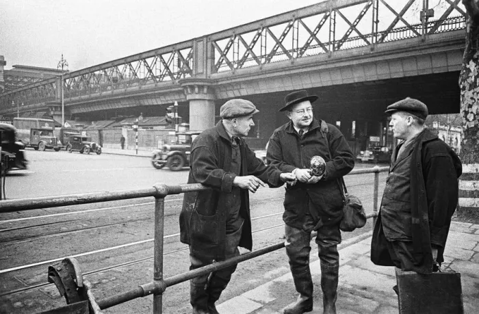 Framed Print : London sewermen seen here with Mirror photographer Bela Zola at Blackfriars Framed Print : London sewermen seen here with Mirror photographer Bela Zola at Blackfriars