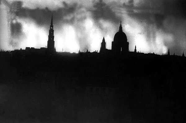 London Skyline 29  /  12  /  40 W101 Box 57 The Blitz in England lasted
