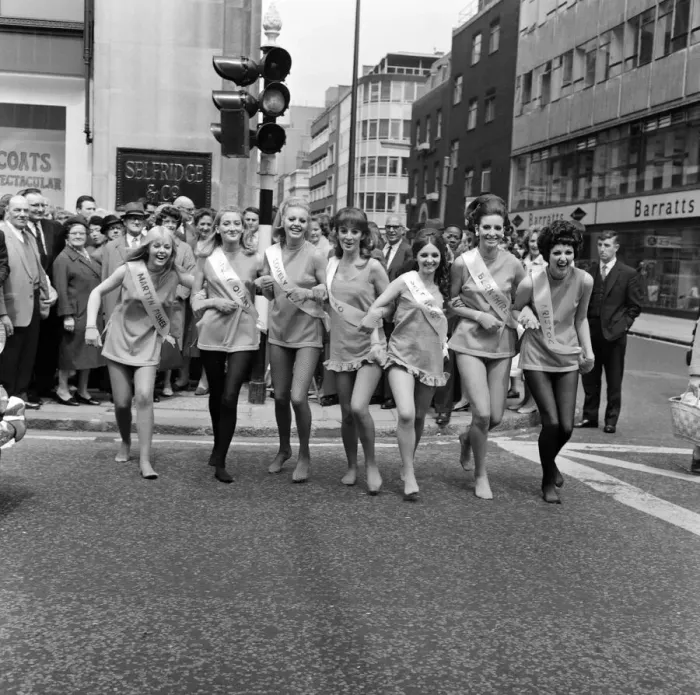 Framed Print : London stores are holding a shopping festival, the Britain is Great