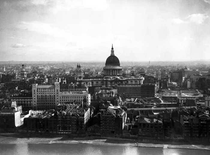 Framed Print : London views, 19th June 1952 Framed Print : London views, 19th June 1952