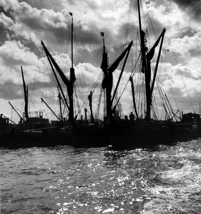 Framed Print : London Views Thames River 1945-1950 Barges & ships at the pool Circa 1947 Framed Print : London Views Thames River 1945-1950 Barges & ships at the pool Circa 1947