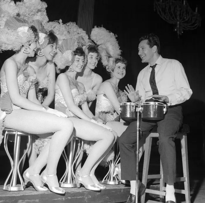 Framed Print : Lonnie Donegan June 1961 with the Tiller Girls dancing group in Blackpool Framed Print : Lonnie Donegan June 1961 with the Tiller Girls dancing group in Blackpool