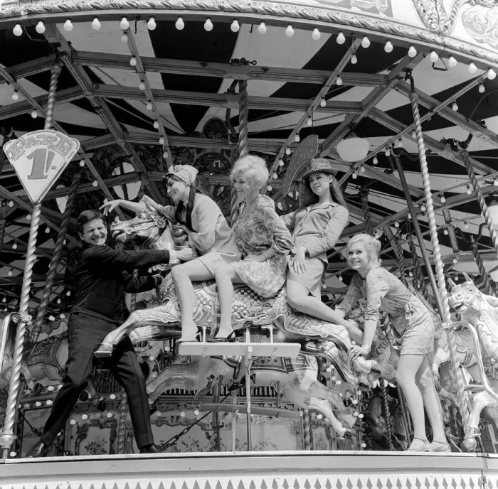 Framed Print : Lonnie Donegan May 1967 Stars at battersea fun fair with l-r Bettina le Beau Framed Print : Lonnie Donegan May 1967 Stars at battersea fun fair with l-r Bettina le Beau