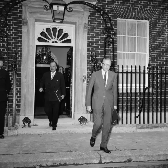 Framed Print : Former Lord of the Admiralty Lord Carrington leaves Number 10 Downing Street after being Framed Print : Former Lord of the Admiralty Lord Carrington leaves Number 10 Downing Street after being