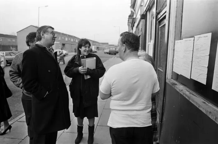 Framed Print : Lord Gifford visits Granby Street, Toxteth. 29th November 1988 Framed Print : Lord Gifford visits Granby Street, Toxteth. 29th November 1988