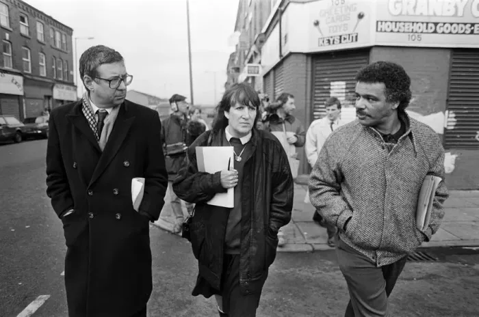 Framed Print : Lord Gifford visits Granby Street, Toxteth. 29th November 1988 Framed Print : Lord Gifford visits Granby Street, Toxteth. 29th November 1988