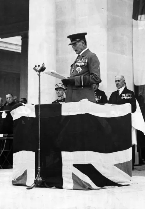 Framed Print : Lord Trenchard making a speech August 1932 Framed Print : Lord Trenchard making a speech August 1932