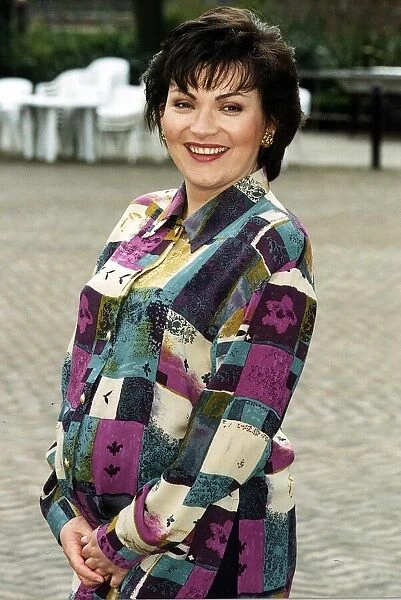 Lorraine Kelly Tv Presenter