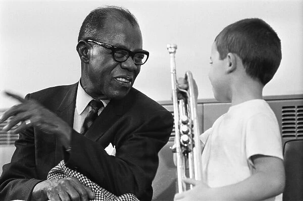 Louis Armstrong pictured as he flew into Yeadon Airport