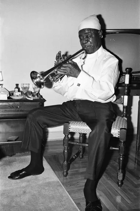 Framed Print : Louis Armstrong Pictured at the San Remo FIlm Festival 7th February 1968 Framed Print : Louis Armstrong Pictured at the San Remo FIlm Festival 7th February 1968