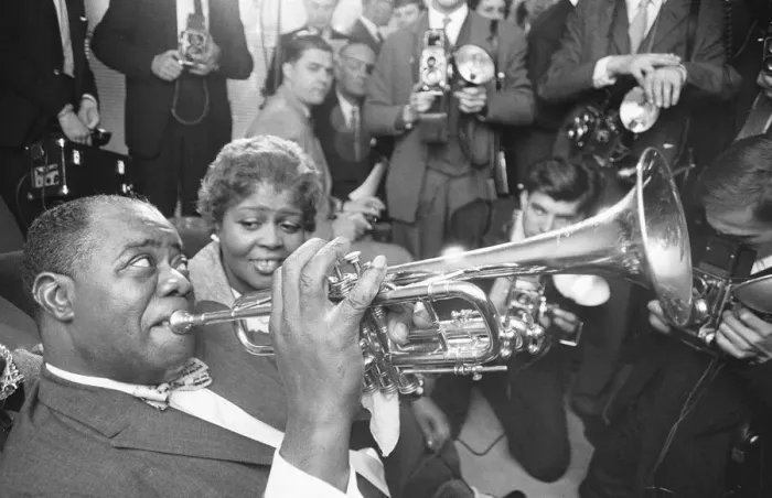 Framed Print : Louis Armstrong seen here giving a press conference at the Mayfair Hotel Framed Print : Louis Armstrong seen here giving a press conference at the Mayfair Hotel