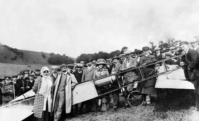 Framed Print : Louis Bleriot aviator with his wife on Dover cliffs after July 1909 his successful Framed Print : Louis Bleriot aviator with his wife on Dover cliffs after July 1909 his successful