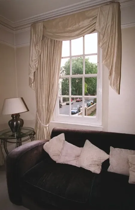 Framed Print : Lounge of Coleherne Court August 1998 old former flat of Princess Diana Framed Print : Lounge of Coleherne Court August 1998 old former flat of Princess Diana