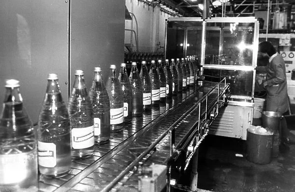 Lowcocks bottling plant, Middlesbrough. 6th January 1983